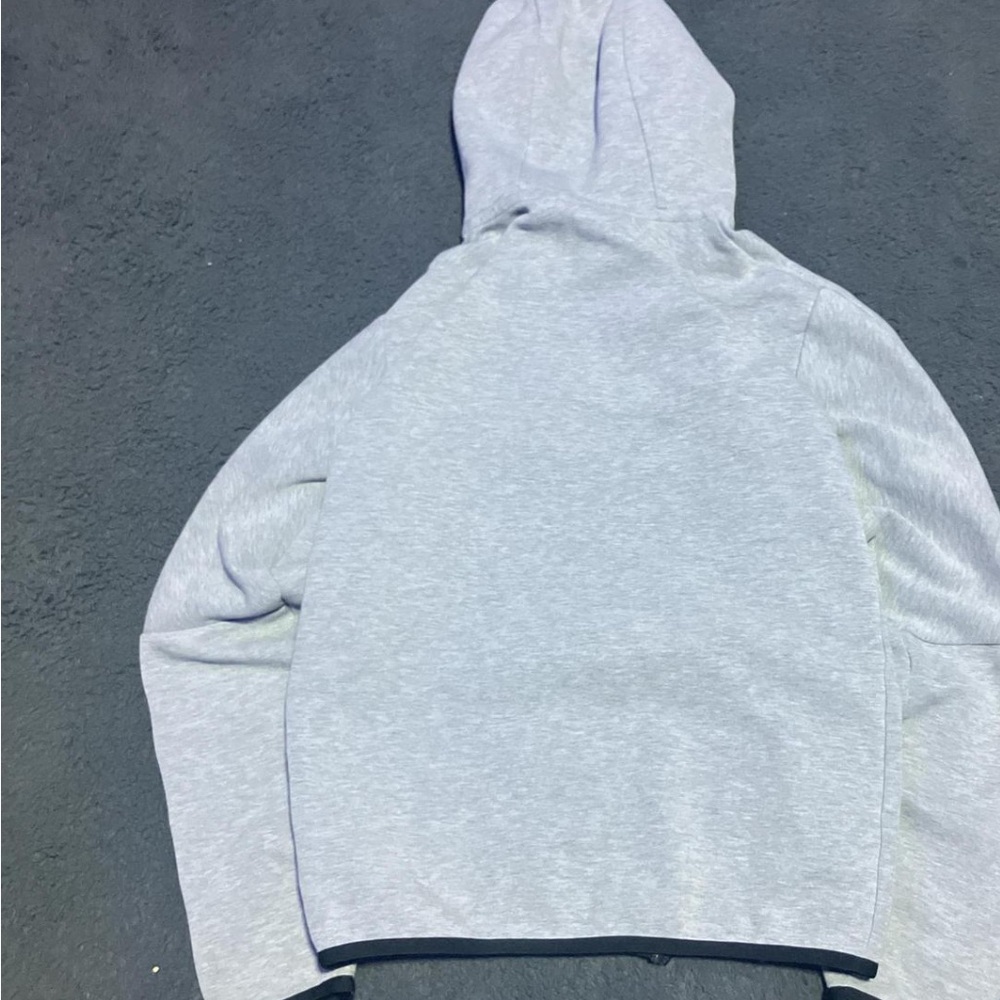 Nike tech - Picture 4 of 4